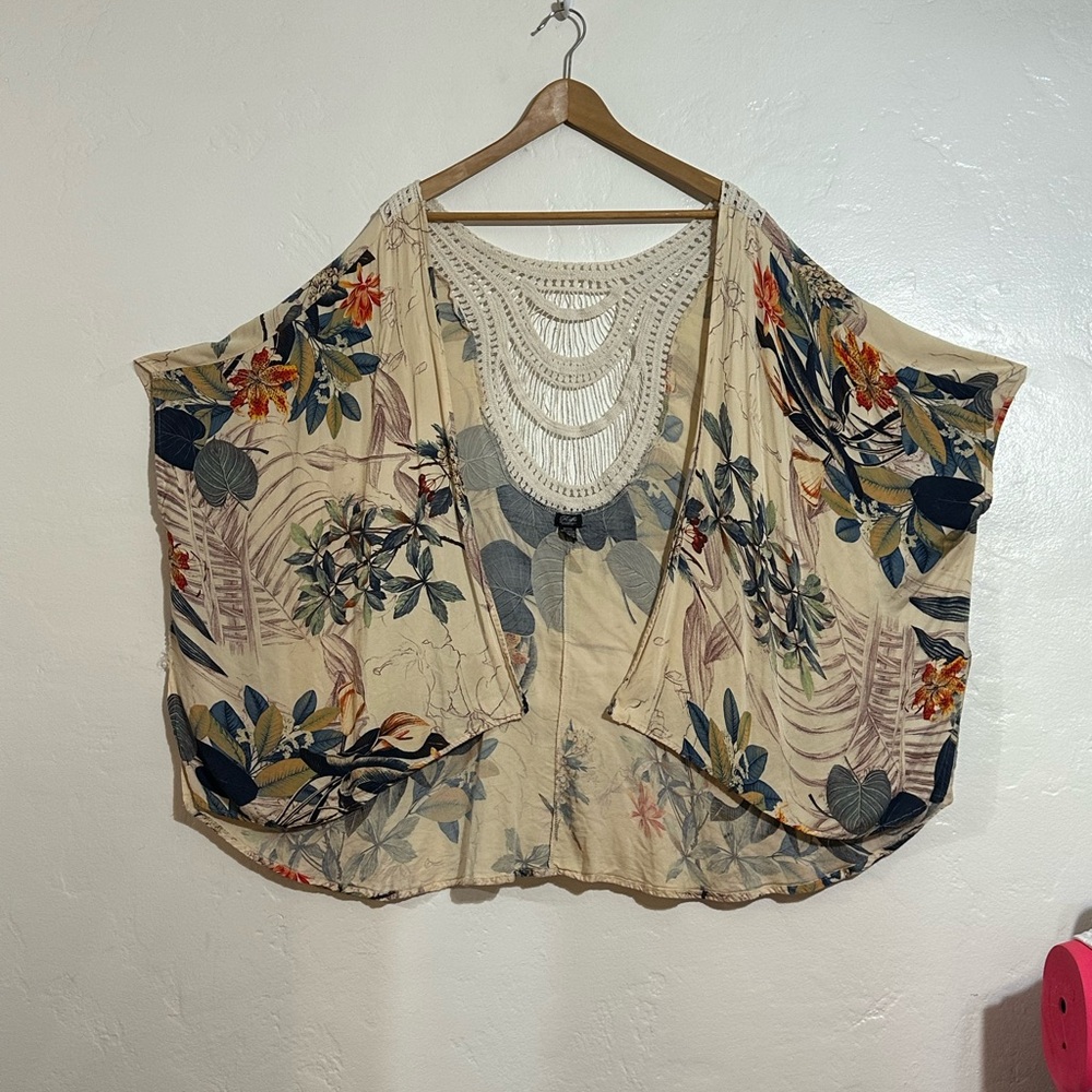 Roffe Floral Kimono with Crochet Detail